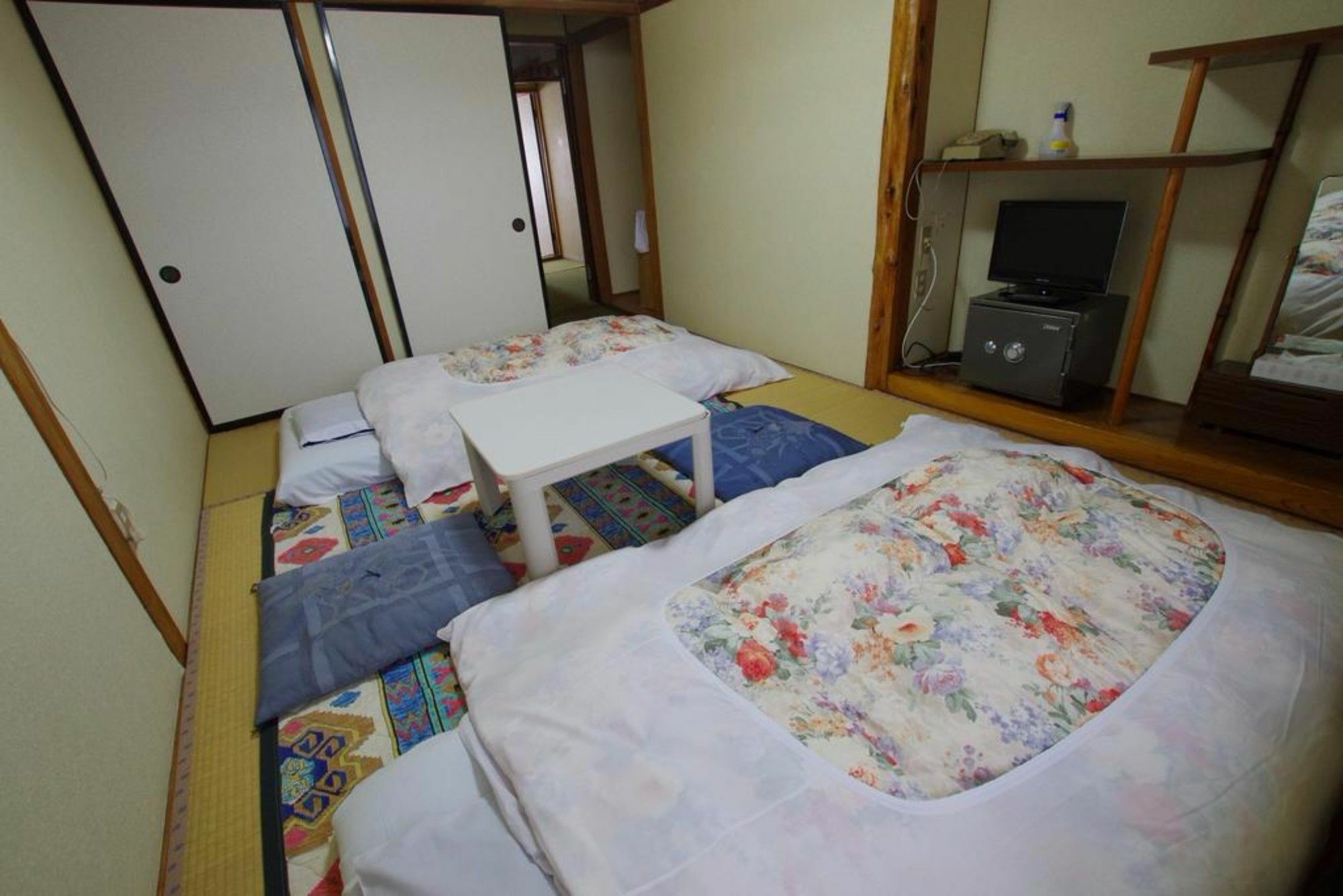 Hakuba Ski-Kan Villa Esterno foto